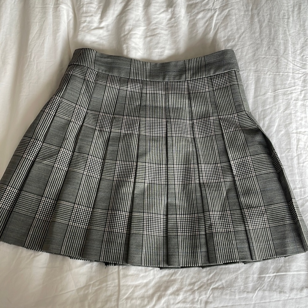 Aritzia, Sunday Best Pleated Mini Skirt